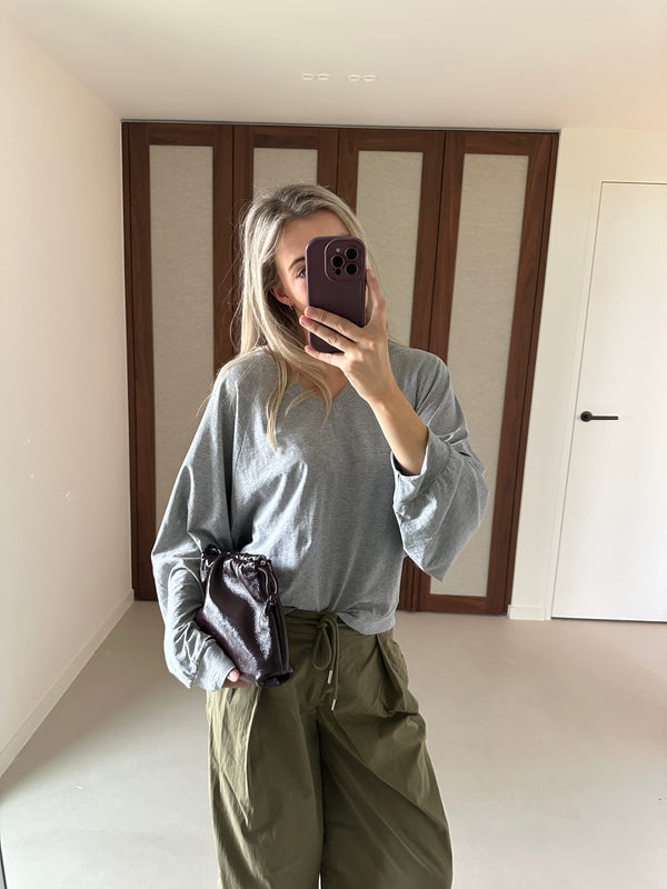 Oli v-neck grey