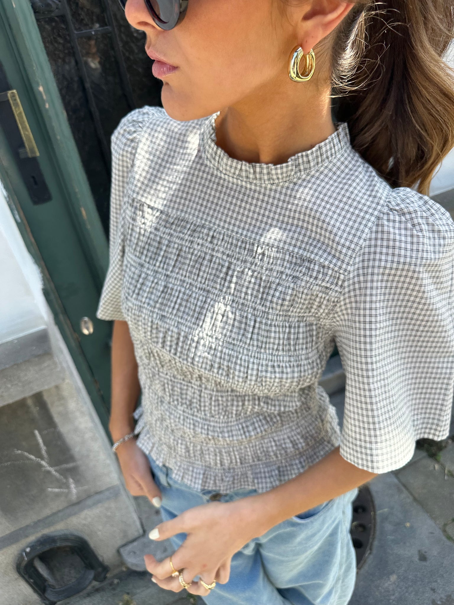 Possini check top