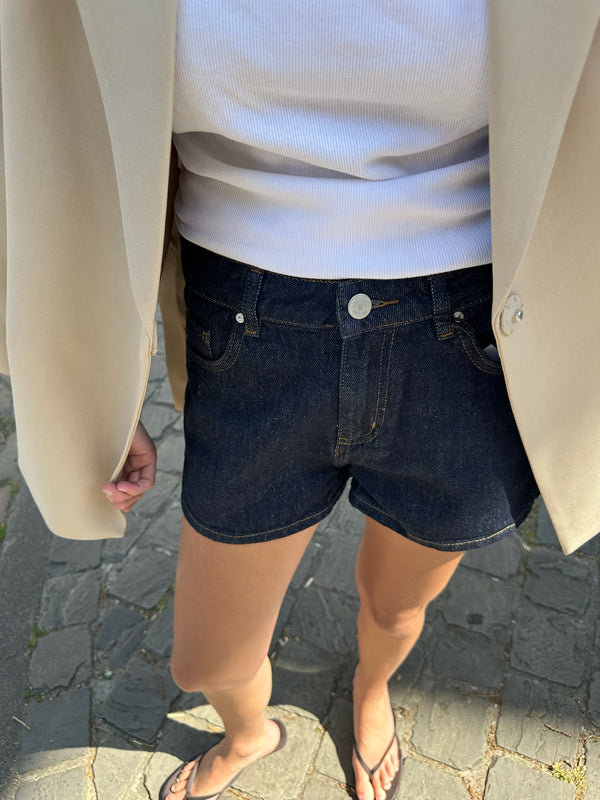 Enblake short