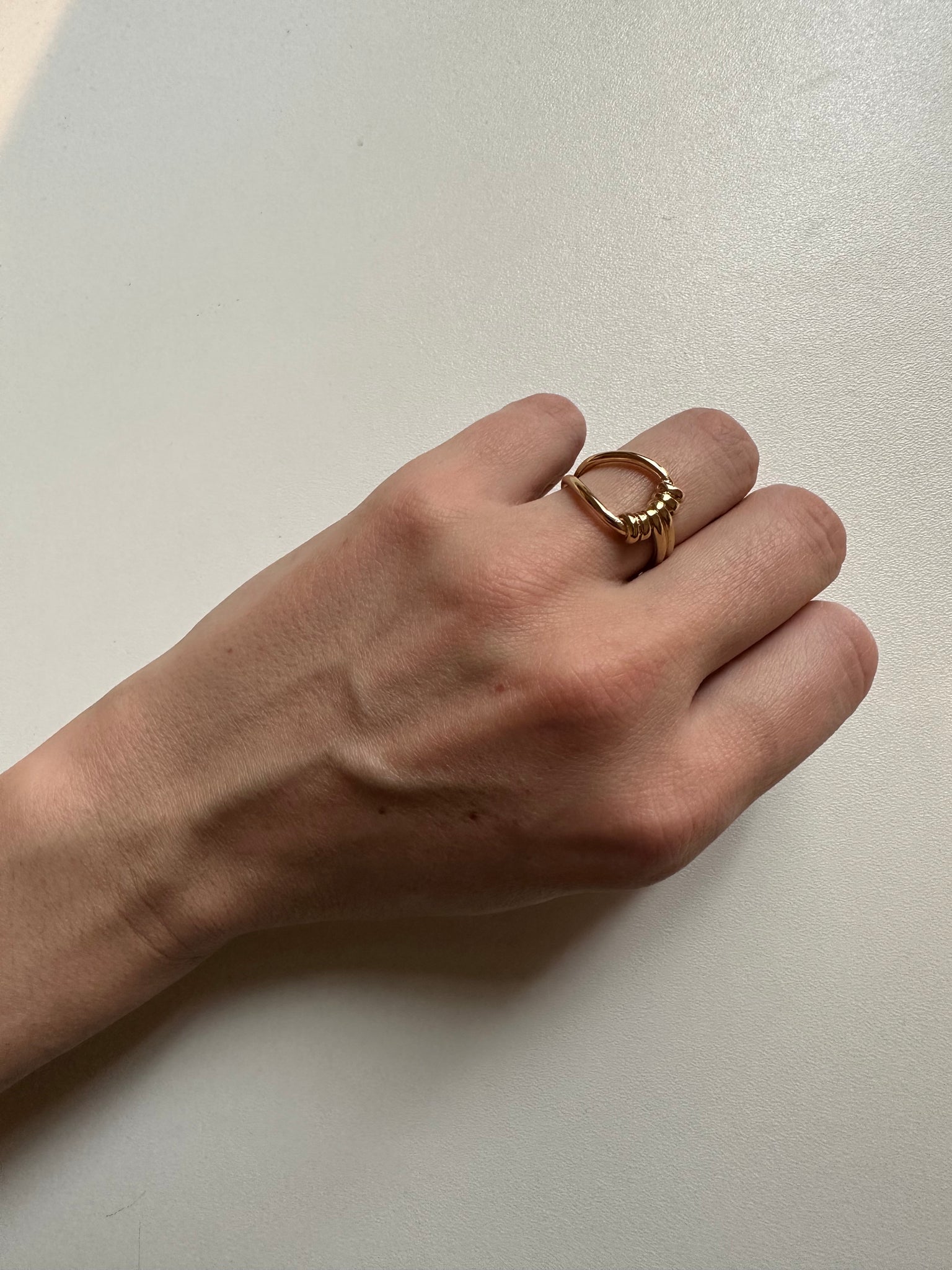 Knot ring gold